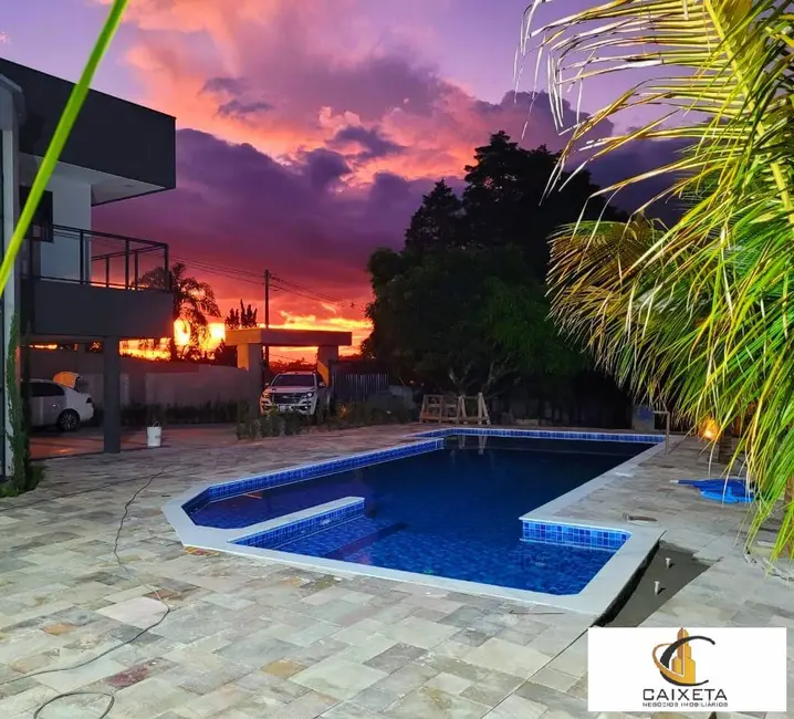 Foto 8 de Chácara com 6 quartos à venda, 3000m2 em Mairinque - SP