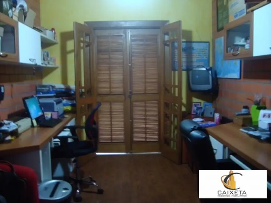 Foto 9 de Casa de Condomínio com 3 quartos à venda, 210m2 em Parque das Iglesias, Jandira - SP