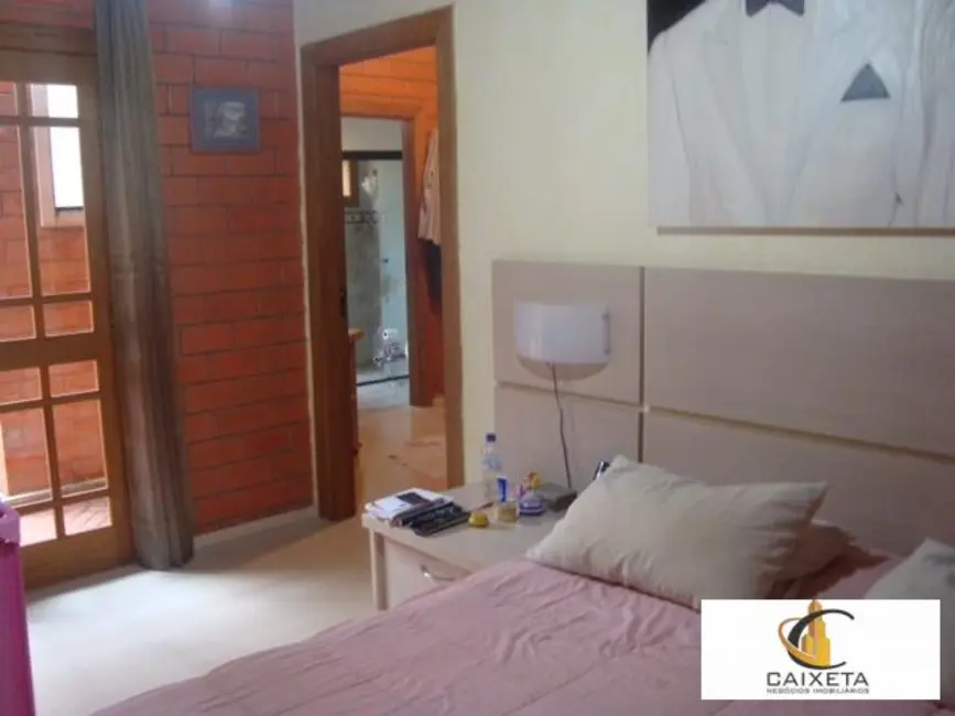 Foto 6 de Casa de Condomínio com 3 quartos à venda, 210m2 em Parque das Iglesias, Jandira - SP