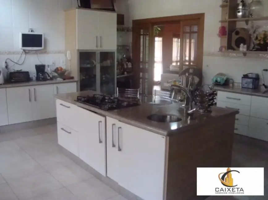 Foto 4 de Casa de Condomínio com 3 quartos à venda, 210m2 em Parque das Iglesias, Jandira - SP