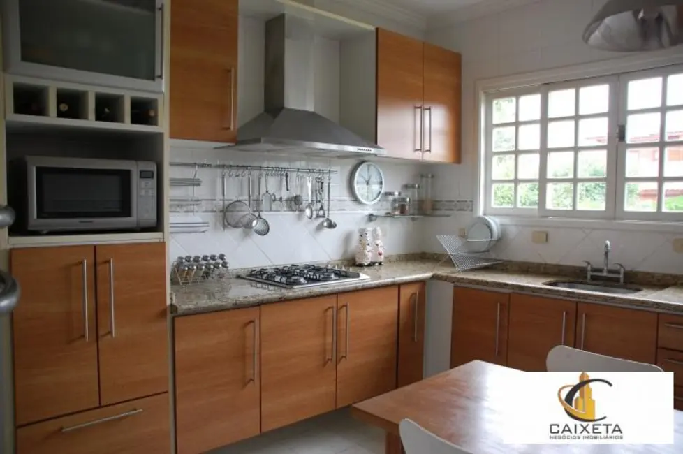 Foto 3 de Casa de Condomínio com 3 quartos à venda, 235m2 em Tarumã, Santana De Parnaiba - SP