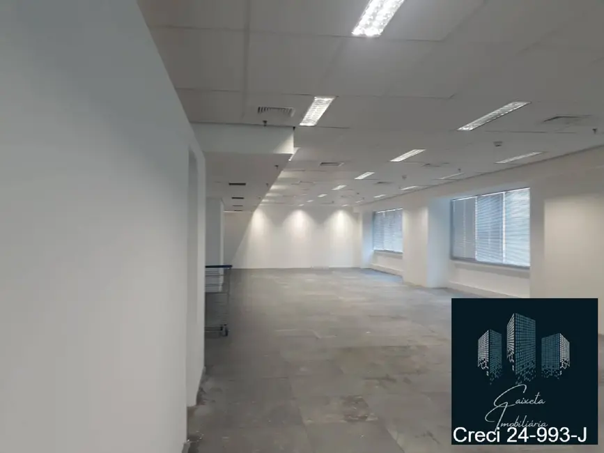 Sala Comercial para alugar, 480m2 em Barueri - SP - imagem 8 Foto 8 de Sala Comercial para alugar, 480m2 em Barueri - SP