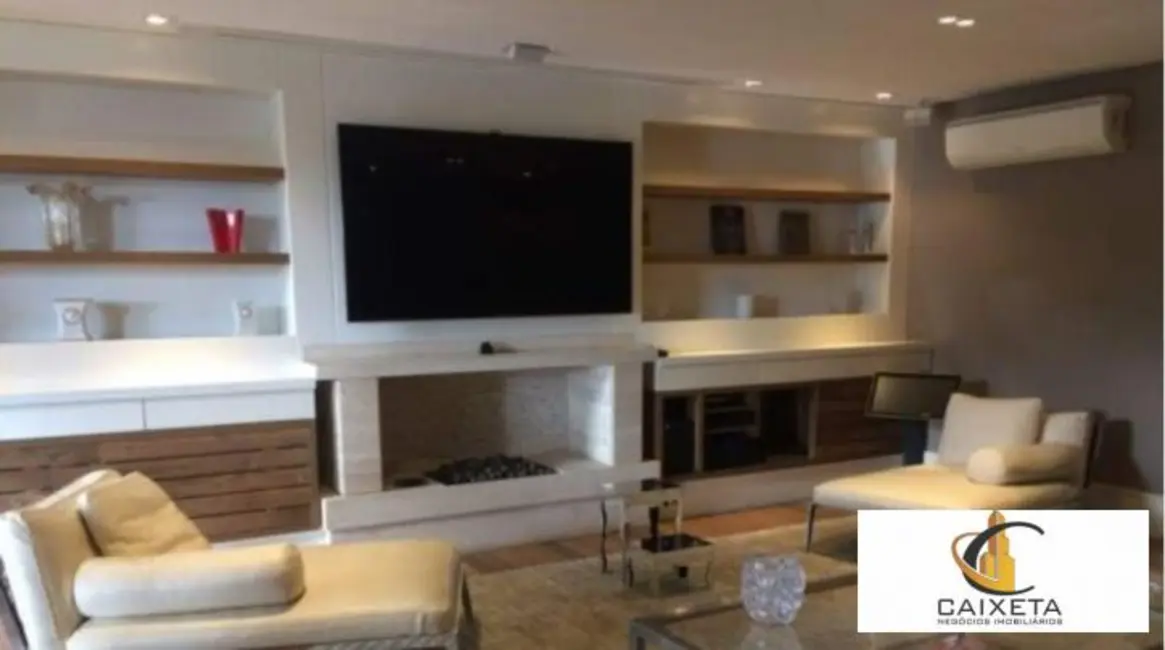 Casa de Condomínio com 6 quartos à venda, 1100m2 em Barueri - SP - imagem 8 Foto 8 de Casa de Condomínio com 6 quartos à venda, 1100m2 em Barueri - SP