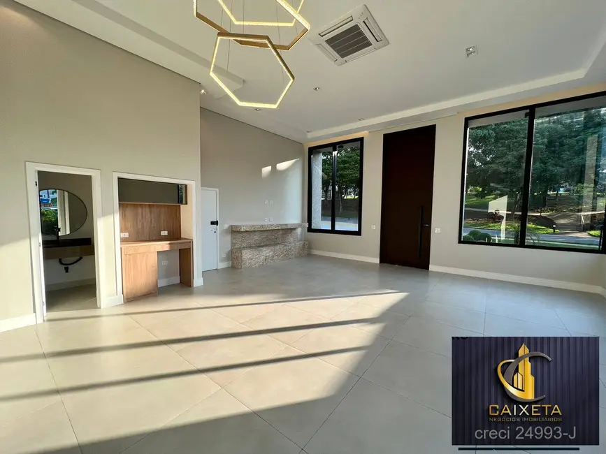 Casa com 4 quartos à venda, 428m2 em Alphaville, Santana De Parnaiba - SP - imagem 8 Foto 8 de Casa com 4 quartos à venda, 428m2 em Alphaville, Santana De Parnaiba - SP