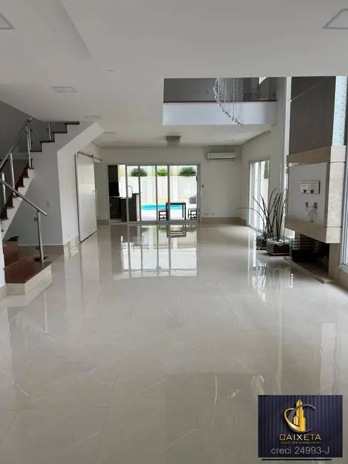 Foto 2 de Casa de Condomínio com 4 quartos à venda e para alugar, 490m2 em Alphaville, Santana De Parnaiba - SP