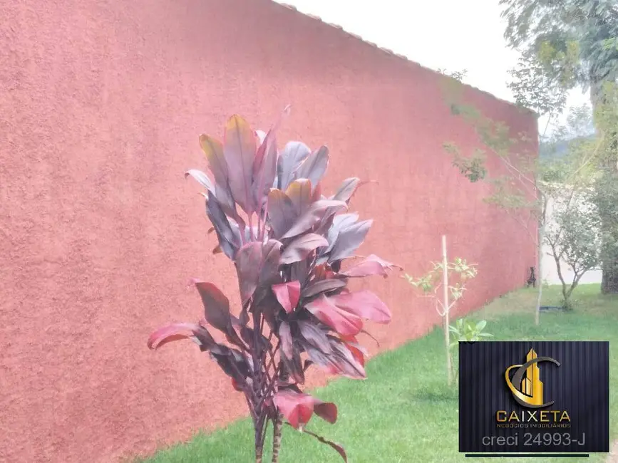 Chácara com 3 quartos à venda, 2200m2 em Saboó, Sao Roque - SP - imagem 9 Foto 9 de Chácara com 3 quartos à venda, 2200m2 em Saboó, Sao Roque - SP