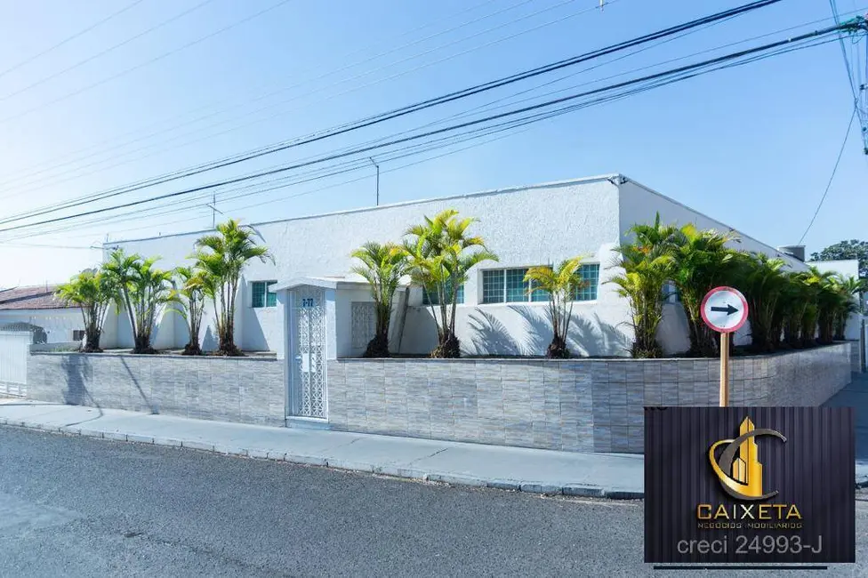 Foto 2 de Casa com 3 quartos à venda, 400m2 em Vila Cardia, Bauru - SP