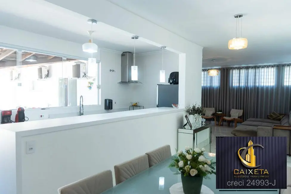 Foto 6 de Casa com 3 quartos à venda, 400m2 em Vila Cardia, Bauru - SP