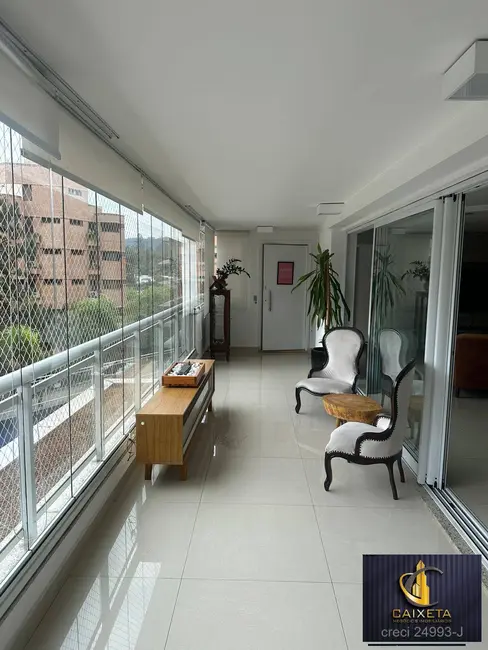 Foto 3 de Apartamento com 4 quartos à venda, 198m2 em Barueri - SP