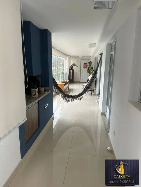 Foto 9 de Apartamento com 4 quartos à venda, 198m2 em Barueri - SP