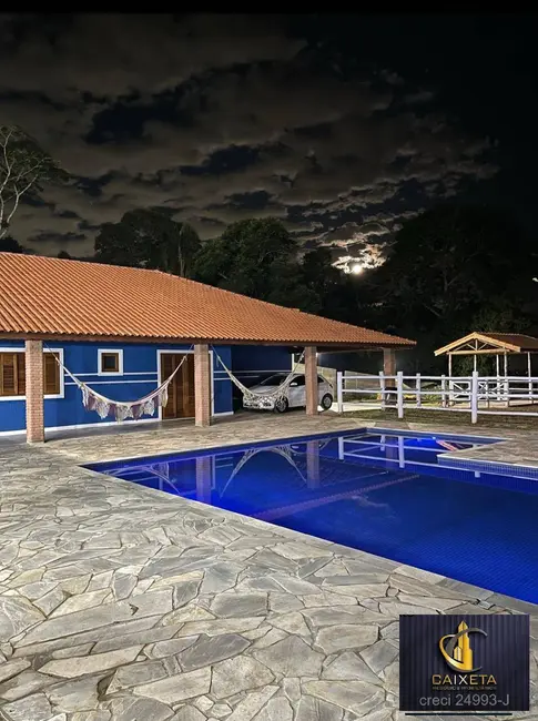 Chácara com 3 quartos à venda, 420m2 em Caete (Mailasqui), Sao Roque - SP - imagem 6 Foto 6 de Chácara com 3 quartos à venda, 420m2 em Caete (Mailasqui), Sao Roque - SP