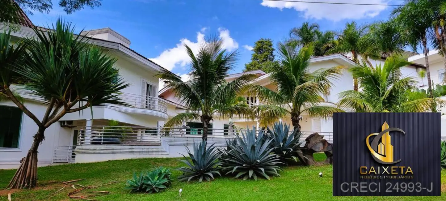Casa de Condomínio com 4 quartos à venda, 802m2 em Alphaville, Santana De Parnaiba - SP - imagem 3 Foto 3 de Casa de Condomínio com 4 quartos à venda, 802m2 em Alphaville, Santana De Parnaiba - SP