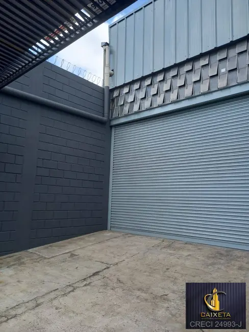 Foto 2 de Armazém / Galpão à venda, 225m2 em Carapicuiba - SP