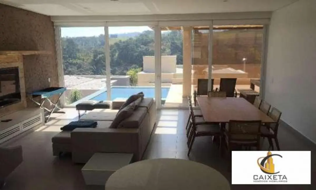 Foto 2 de Casa de Condomínio com 3 quartos à venda, 300m2 em Alphaville, Santana De Parnaiba - SP