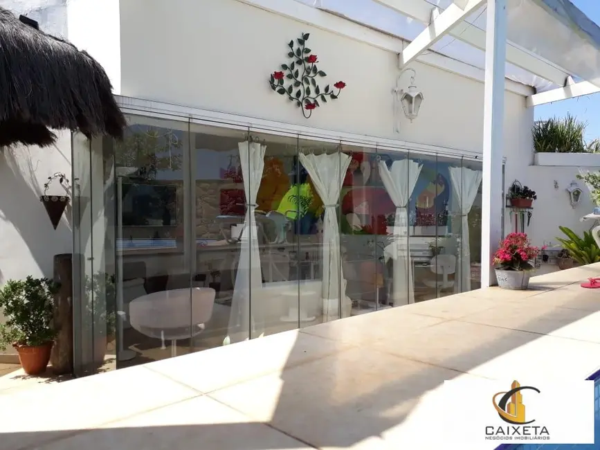 Apartamento com 2 quartos à venda, 200m2 em Saúde, São Paulo - SP - imagem 3 Foto 3 de Apartamento com 2 quartos à venda, 200m2 em Saúde, São Paulo - SP