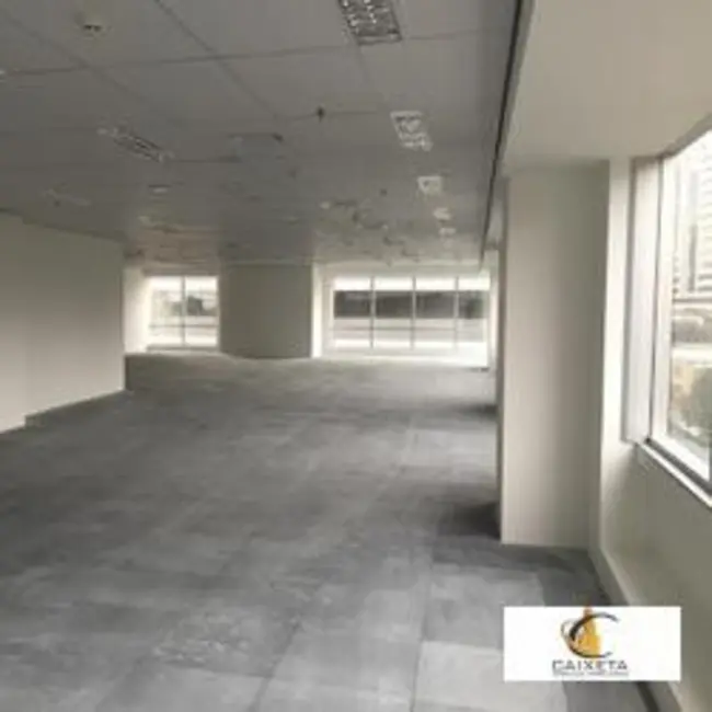 Sala Comercial à venda e para alugar, 958m2 em Barueri - SP - imagem 4 Foto 4 de Sala Comercial à venda e para alugar, 958m2 em Barueri - SP
