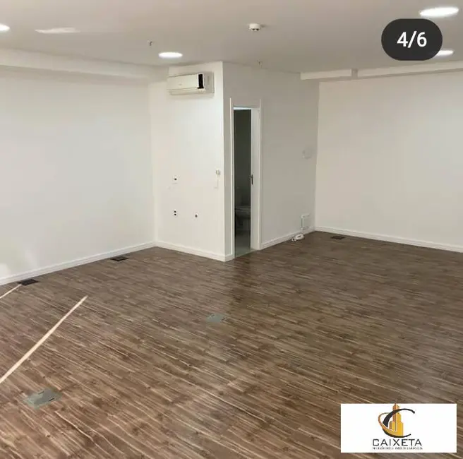Sala Comercial à venda, 49m2 em Barueri - SP - imagem 7 Foto 7 de Sala Comercial à venda, 49m2 em Barueri - SP