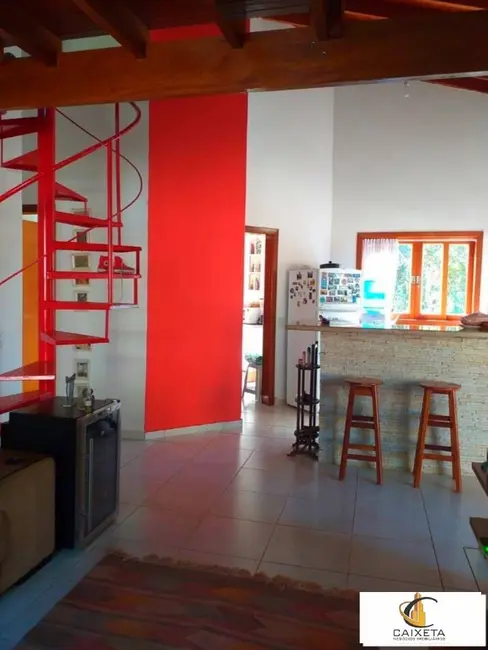 Chácara com 2 quartos à venda e para alugar, 250m2 em Chácaras São Bento, Valinhos - SP - imagem 8 Foto 8 de Chácara com 2 quartos à venda e para alugar, 250m2 em Chácaras São Bento, Valinhos - SP