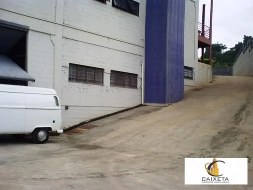 Armazém / Galpão à venda e para alugar, 2241m2 em Cajamar - SP - imagem 9 Foto 9 de Armazém / Galpão à venda e para alugar, 2241m2 em Cajamar - SP