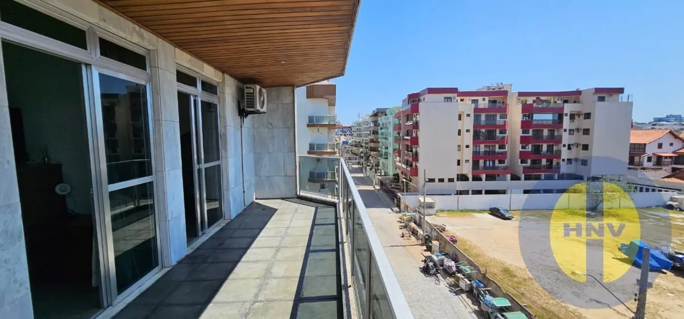 Foto 1 de Apartamento com 4 quartos à venda em Jardim Atlântico Oeste (Itaipuaçu), Marica - RJ