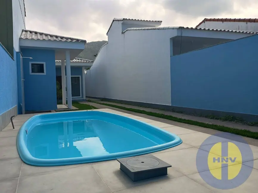 Foto 1 de Casa com 2 quartos à venda em Jardim Atlântico Oeste (Itaipuaçu), Marica - RJ