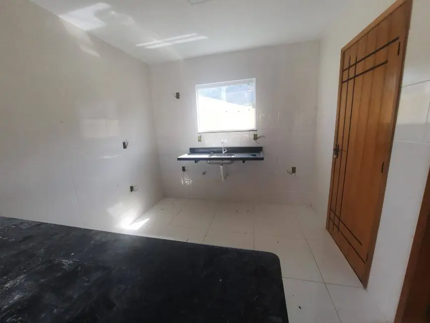 Foto 3 de Casa com 2 quartos à venda, 80m2 em Barroco (Itaipuaçu), Marica - RJ