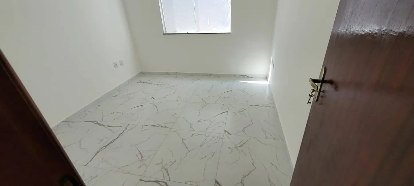 Foto 9 de Casa com 2 quartos à venda, 240m2 em Jardim Atlântico Central (Itaipuaçu), Marica - RJ