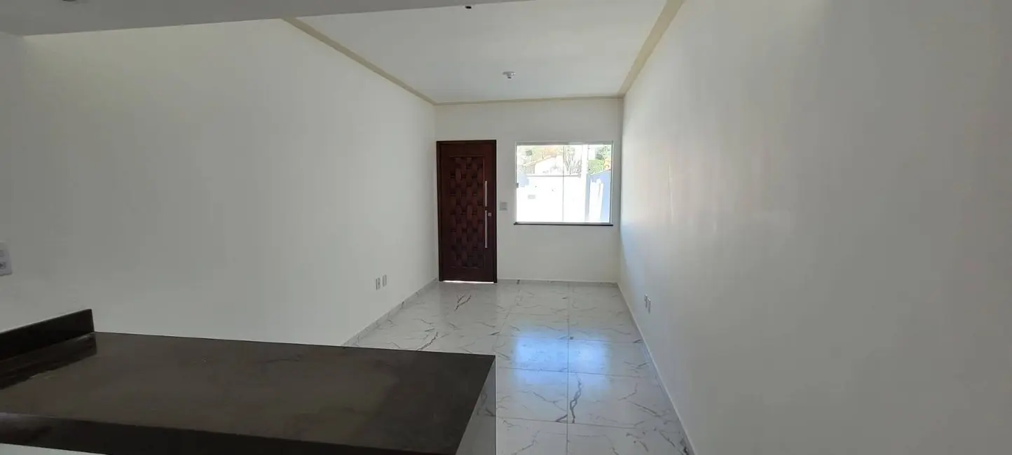 Foto 3 de Casa com 2 quartos à venda, 240m2 em Jardim Atlântico Central (Itaipuaçu), Marica - RJ