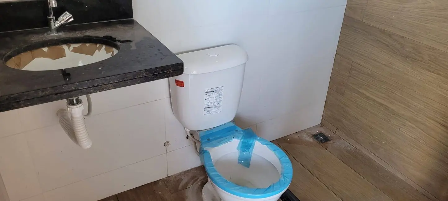 Foto 5 de Casa com 2 quartos à venda, 240m2 em Jardim Atlântico Central (Itaipuaçu), Marica - RJ