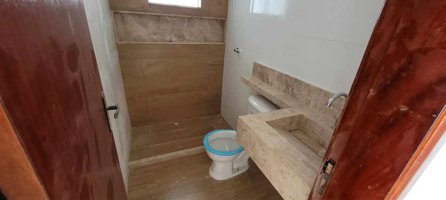 Foto 6 de Casa com 2 quartos à venda, 240m2 em Jardim Atlântico Central (Itaipuaçu), Marica - RJ