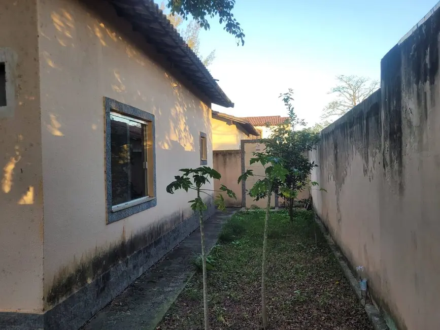 Foto 3 de Casa com 2 quartos à venda, 260m2 em Barroco (Itaipuaçu), Marica - RJ