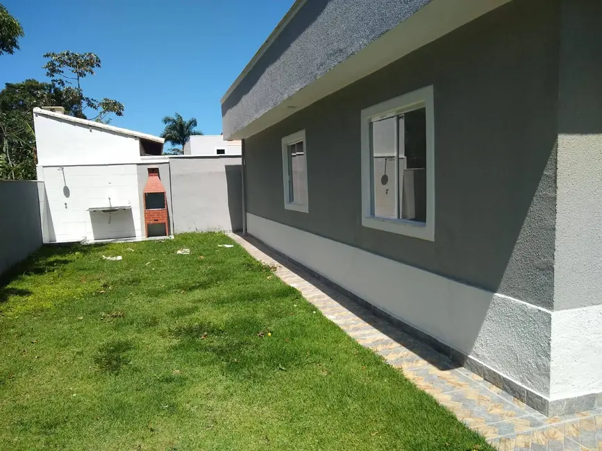 Foto 3 de Casa com 2 quartos à venda em Marica - RJ