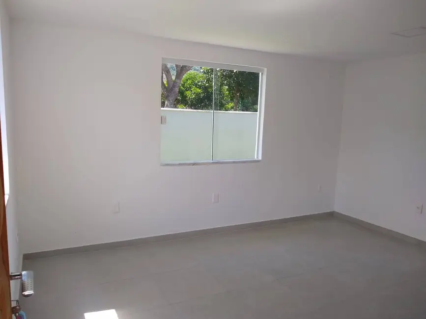 Foto 8 de Casa com 2 quartos à venda em Marica - RJ