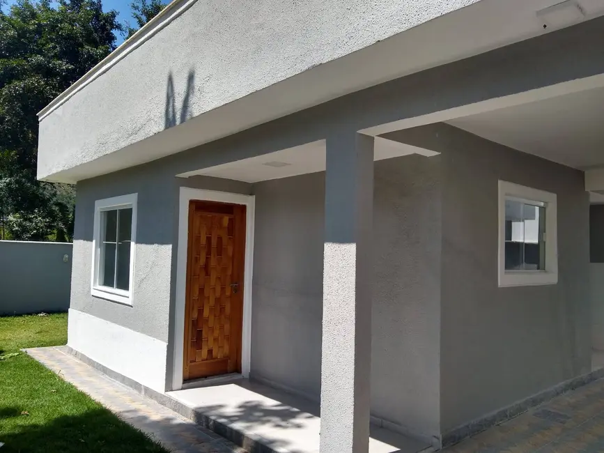Foto 1 de Casa com 2 quartos à venda em Marica - RJ