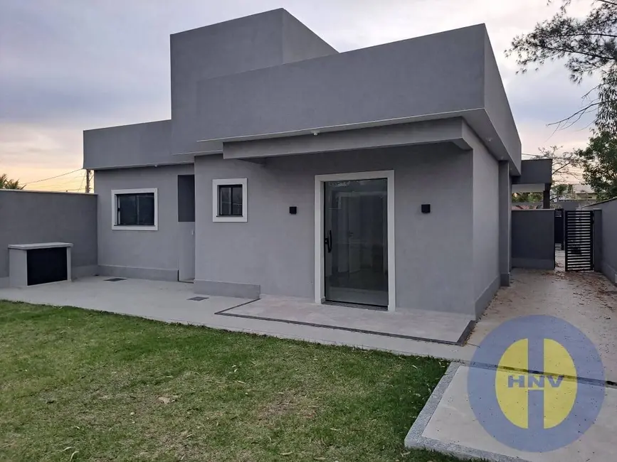 Foto 3 de Casa à venda, 480m2 em Jardim Atlântico Central (Itaipuaçu), Marica - RJ