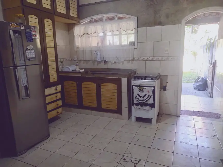 Foto 3 de Casa com 3 quartos à venda em Jardim Atlântico Central (Itaipuaçu), Marica - RJ