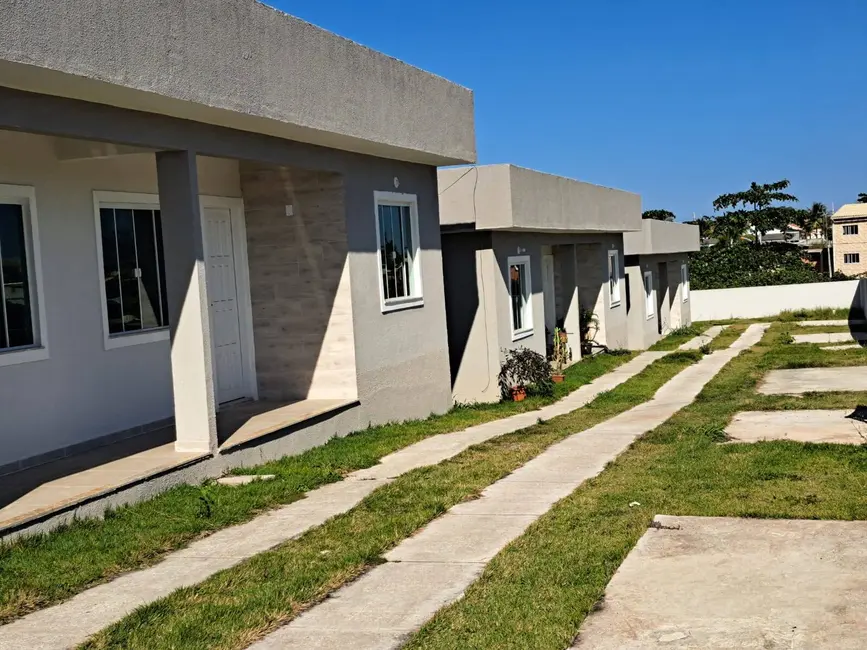 Foto 1 de Casa com 2 quartos à venda em Jardim Atlântico Leste (Itaipuaçu), Marica - RJ