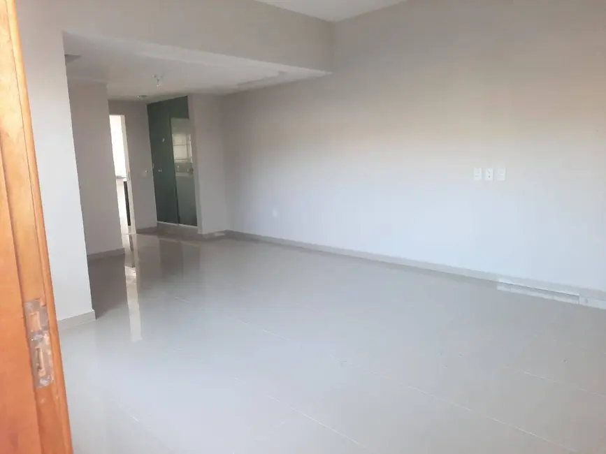 Foto 2 de Casa com 2 quartos à venda, 240m2 em Jardim Atlântico Oeste (Itaipuaçu), Marica - RJ
