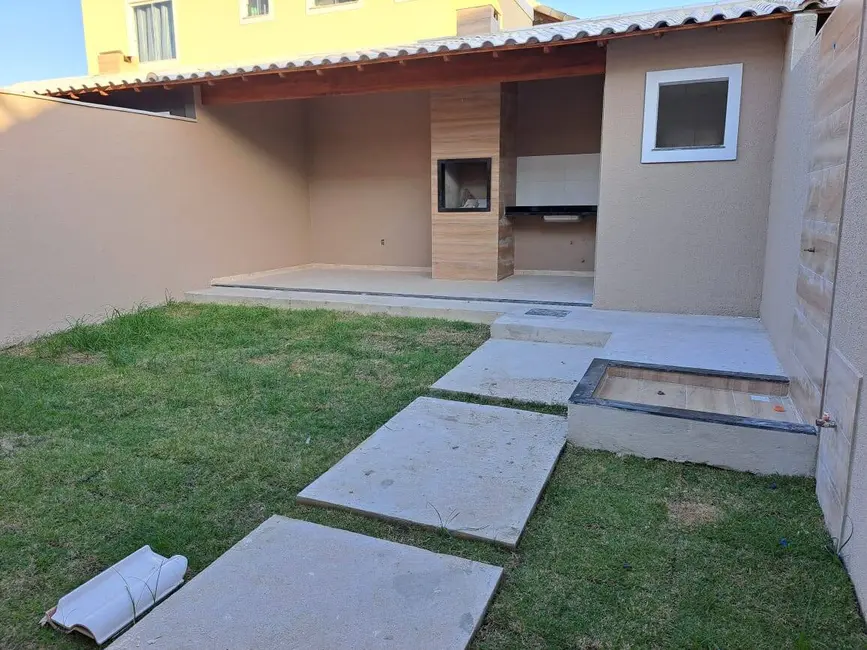 Foto 2 de Casa com 2 quartos à venda, 240m2 em Jardim Atlântico Leste (Itaipuaçu), Marica - RJ
