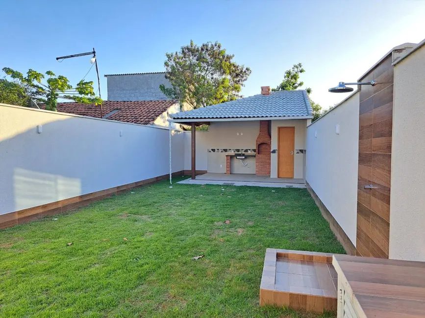 Foto 3 de Casa com 2 quartos à venda, 240m2 em Jardim Atlântico Leste (Itaipuaçu), Marica - RJ