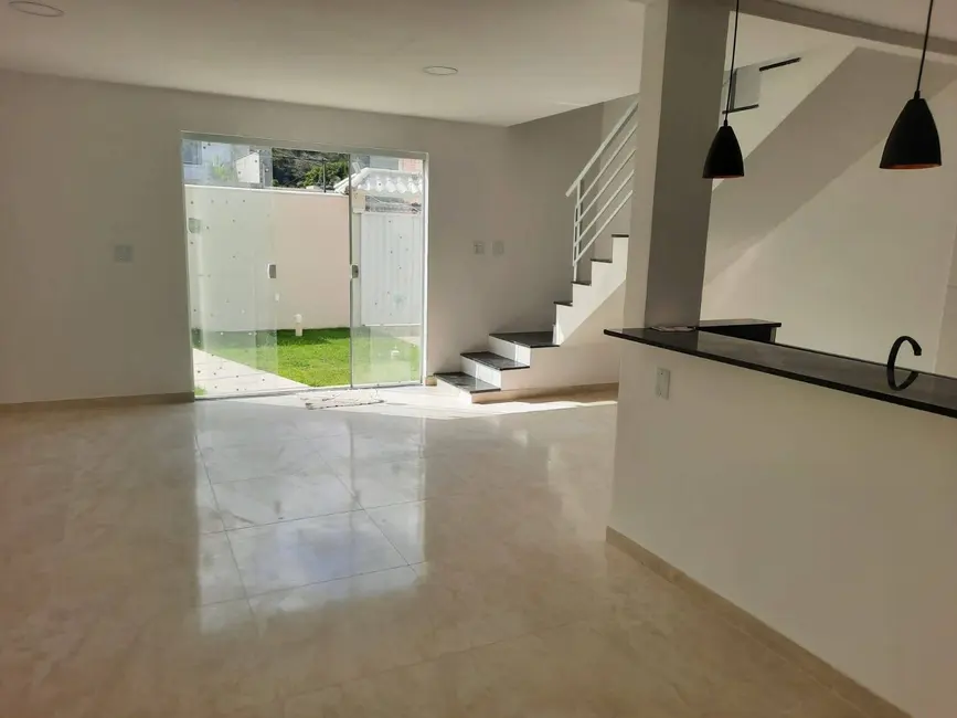 Foto 2 de Casa com 3 quartos à venda, 300m2 em Jardim Atlântico Oeste (Itaipuaçu), Marica - RJ