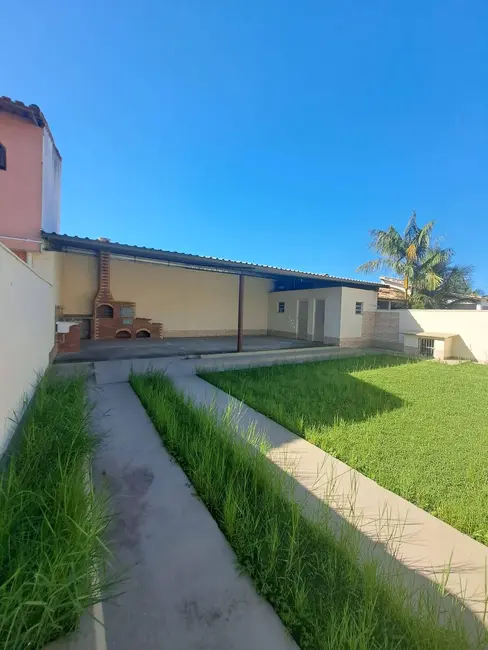 Foto 3 de Casa com 3 quartos à venda, 440m2 em Jardim Atlântico Oeste (Itaipuaçu), Marica - RJ