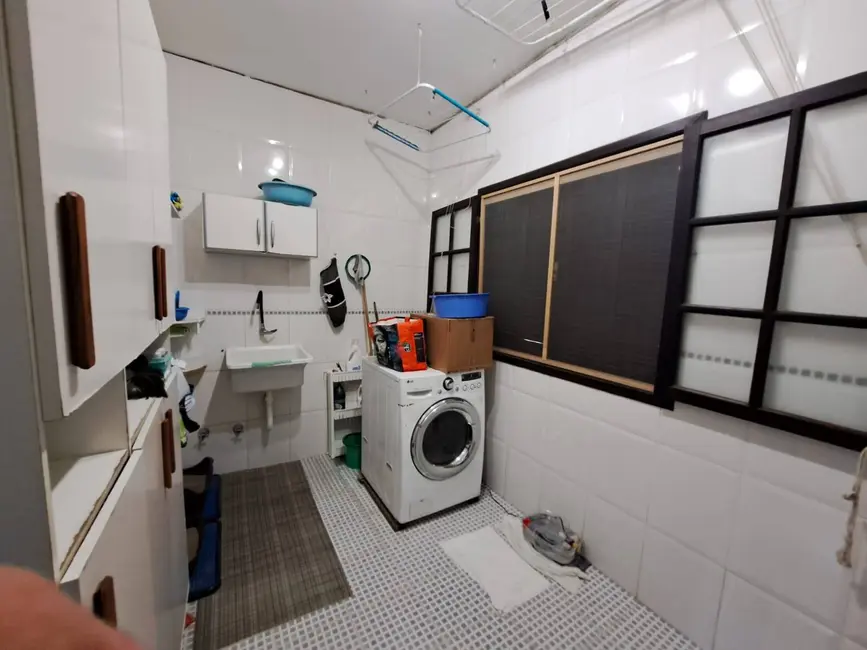 Foto 8 de Casa com 4 quartos à venda, 360m2 em Inoã (Inoã), Marica - RJ