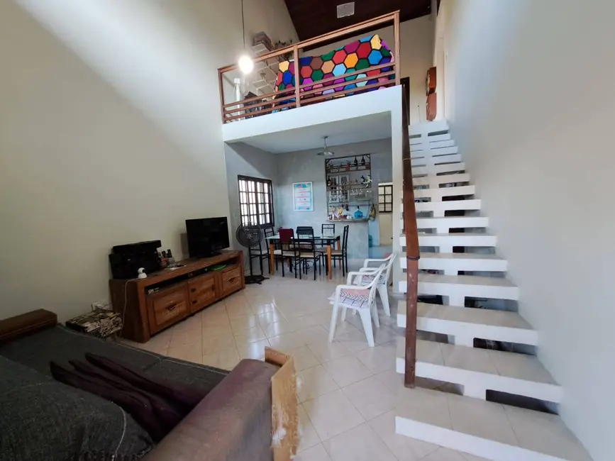 Foto 4 de Casa com 4 quartos à venda, 360m2 em Inoã (Inoã), Marica - RJ