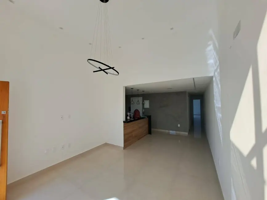 Foto 3 de Casa com 3 quartos à venda em Jardim Atlântico Oeste (Itaipuaçu), Marica - RJ