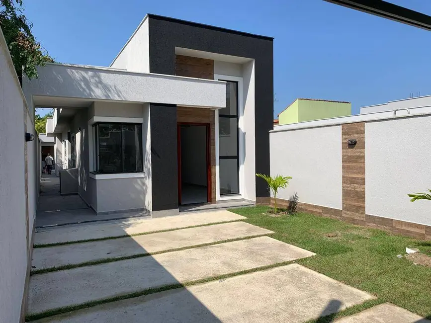 Foto 2 de Casa com 3 quartos à venda, 240m2 em Jardim Atlântico Central (Itaipuaçu), Marica - RJ