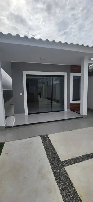 Foto 3 de Casa com 3 quartos à venda em Jardim Atlântico Central (Itaipuaçu), Marica - RJ