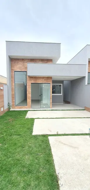 Foto 1 de Casa com 3 quartos à venda, 240m2 em Jardim Atlântico Central (Itaipuaçu), Marica - RJ