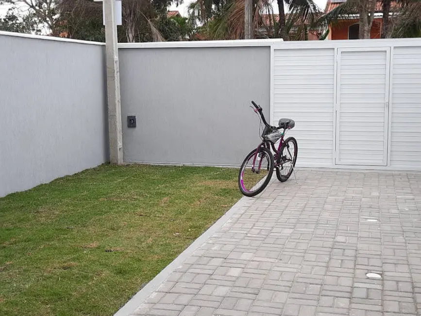 Foto 2 de Casa com 3 quartos à venda, 240m2 em Jardim Atlântico Central (Itaipuaçu), Marica - RJ