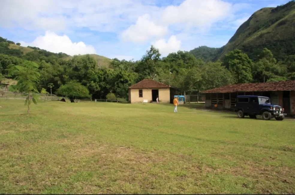 Foto 4 de Sítio / Rancho à venda, 270000m2 em Marica - RJ